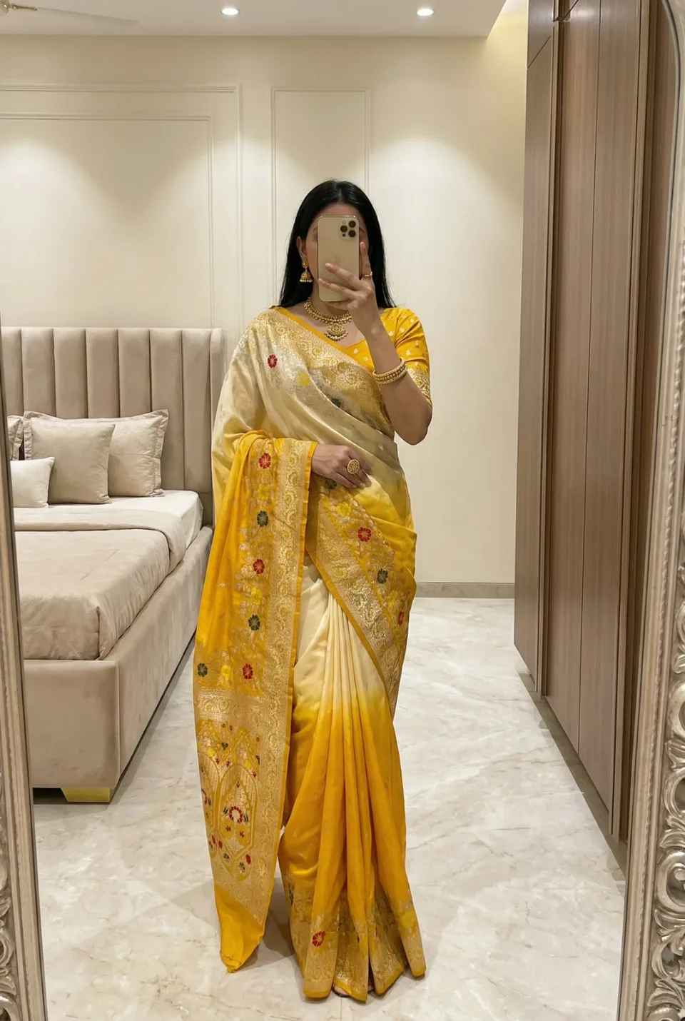 Gold Viscose Dola Silk Saree, view 2