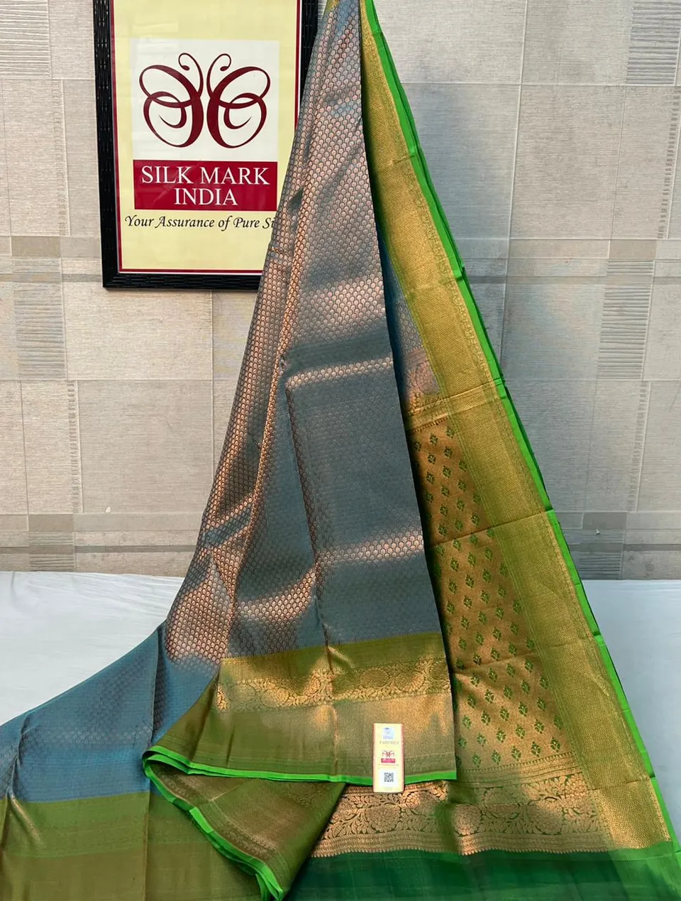 Grey & Green kanchipuram pure silk saree