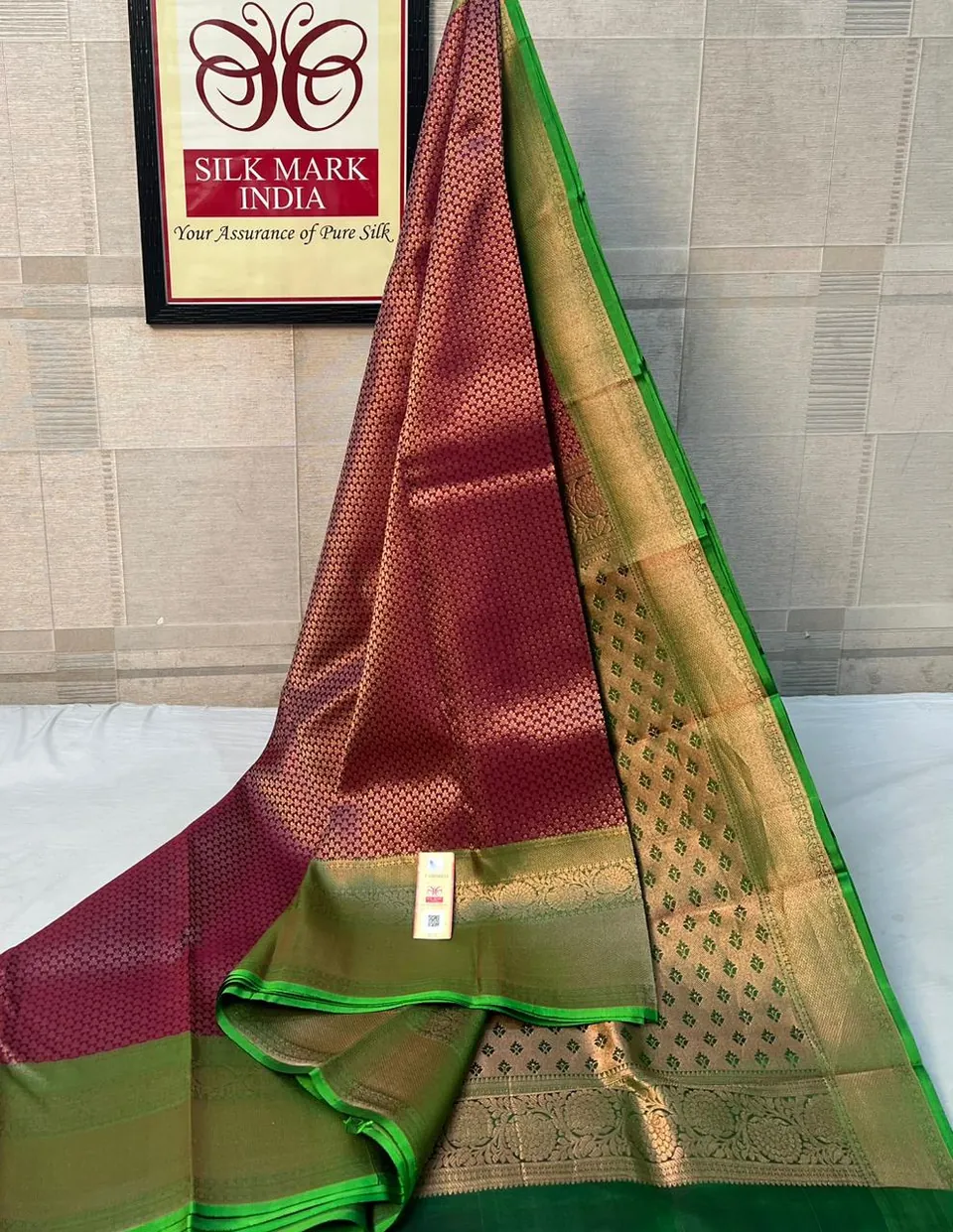Maroon & Mehendi Green kanchipuram pure silk saree